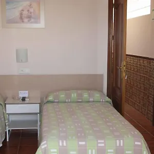 Beatriz Charming Hostal Гостевой дом Торремолинос